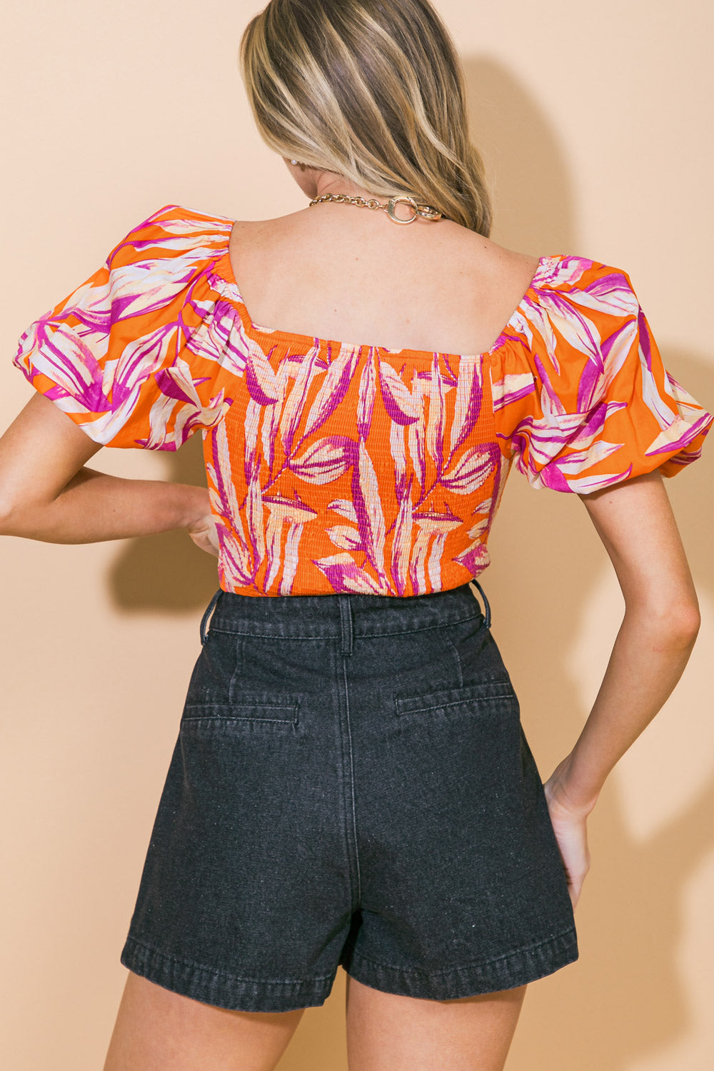 The Isla Top – Woven Crop with Sweetheart Neckline